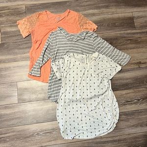 Lot of 3 Maternity Tops L